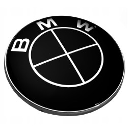 Čierny emblém s logom BMW...